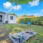 Villa Roads - Ideal Stay In Miami - King - Bed Parking - Near Airport, Brickell, Coconut Grove, Little Havana, Wynwood & Calle 8